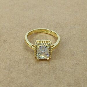Gold plated women's ring , New with tags
